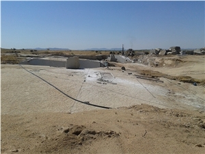 AMARILLO CAMPANARIO GRANITE QUARRY
