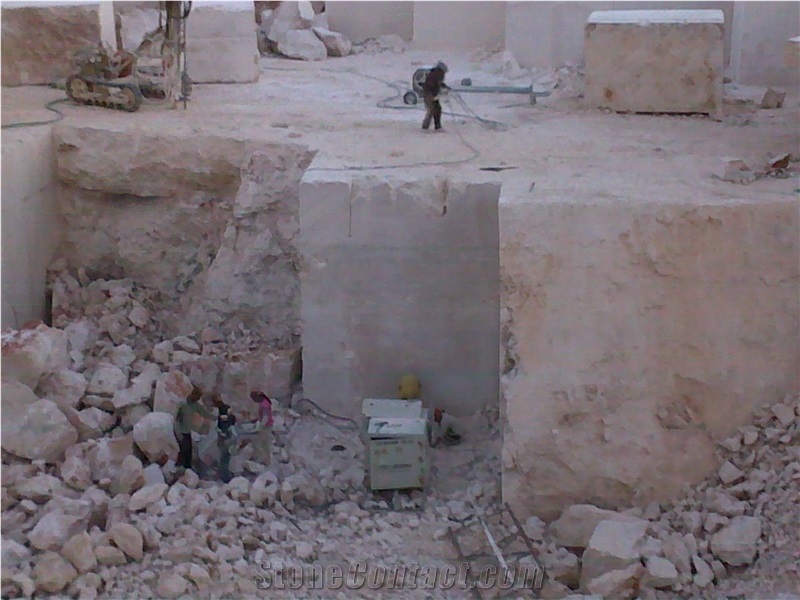 Royal Rojo Marble Quarry