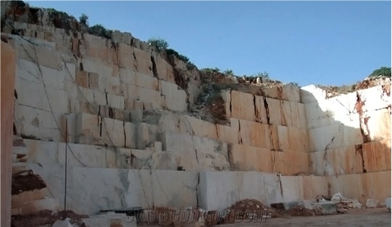 Crema Palancar Limestone Quarry