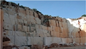 Crema Palancar Limestone Quarry