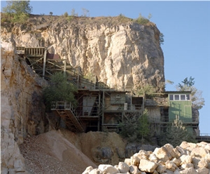 Jura Beige Limestone- Jura Limestone Quarry