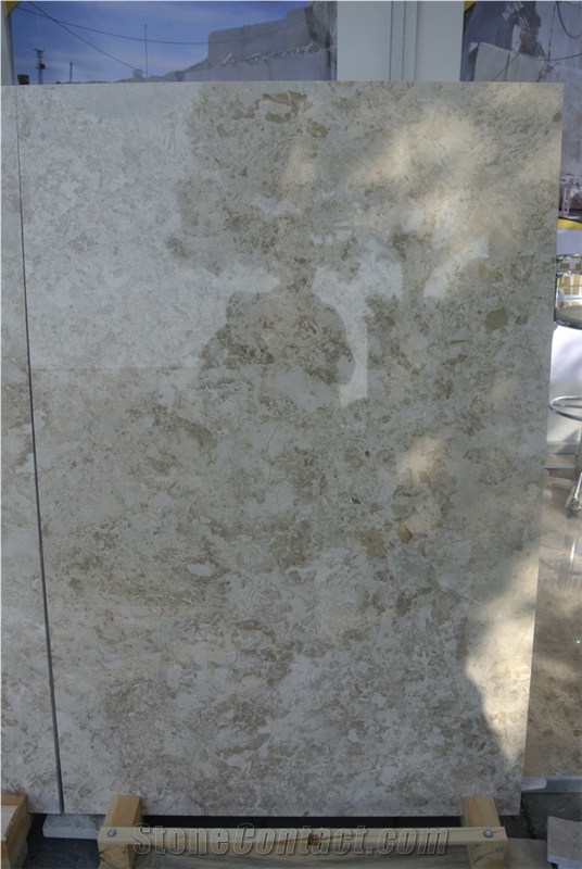 Amasya Beige Marble Quarry