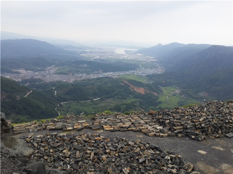 G684 Black Basalt Quarry