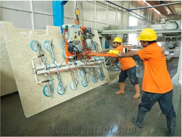 Amasya Classic Beige Marble Quarry