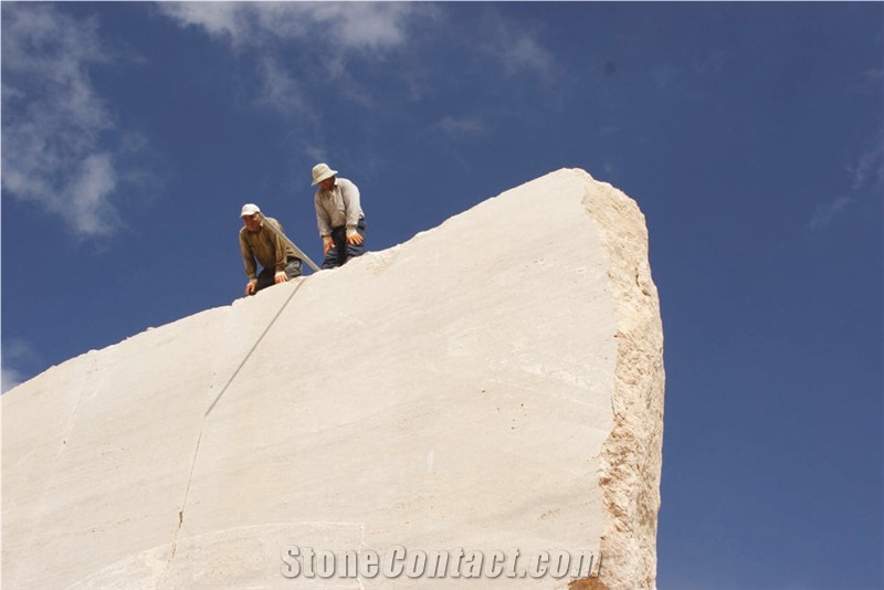 Bucak Karaseki Travertine Quarry