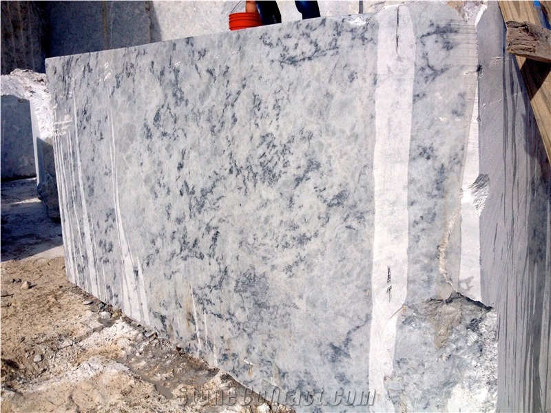 Manto Sagrado White Marble Quarry