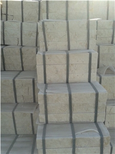Iran Royal Cream Marble Quarry