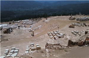 Golden Crystal White Marble Quarry