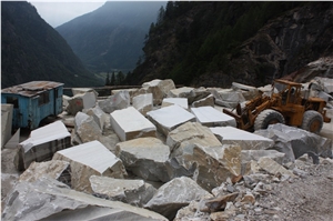 Ivory Cristallina Marble Quarry