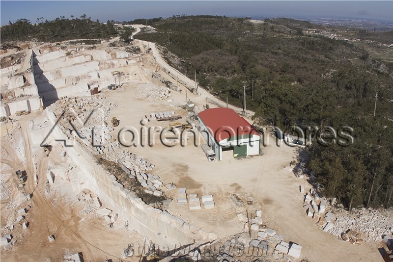 Semi Rijo Limestone Pia das Lajes Quarry