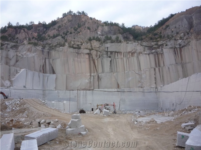 G687 Chinese Peach Red Granite Quarry