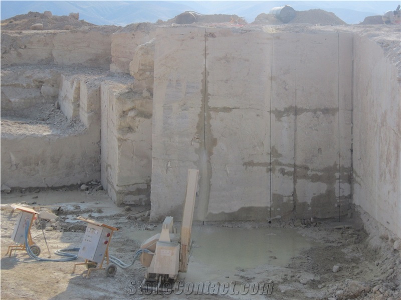 Turkey White Onyx Quarry