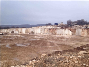 Beige Limestone Vratza Limestone Quarry