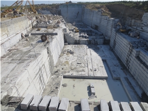 China Brown Granite - China Caledonia Granite Quarry China Brown Granite - China Caledonia Granite Quarry
