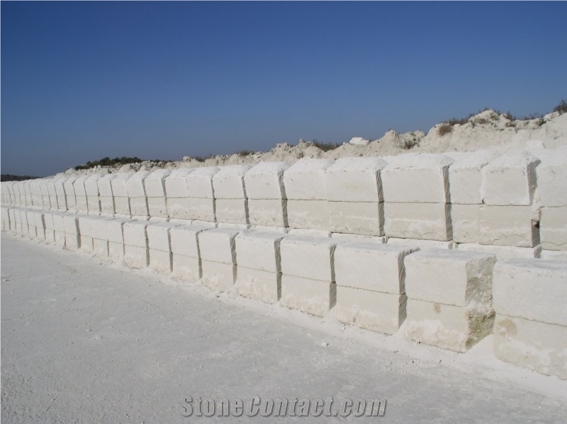 Skalistoe (Skalyste Limestone) - Alma Stone Quarry