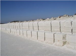 Skalistoe (Skalyste Limestone) - Alma Stone Quarry
