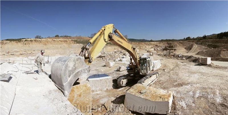 Pierre de Chandore Limestone Quarry