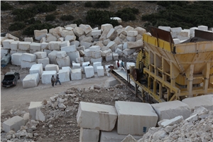 Victory Beige Marble Quarry