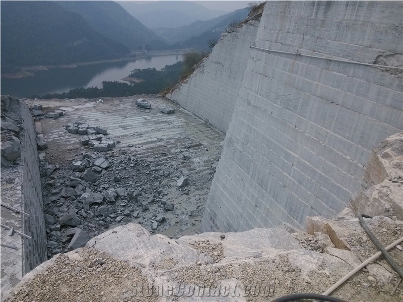 China Juparana Granite Quarry