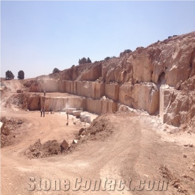 Eskisehir Rainbow Onyx Quarry