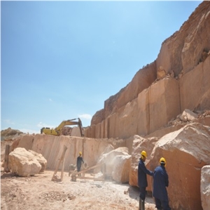 Eskisehir Rainbow Onyx Quarry