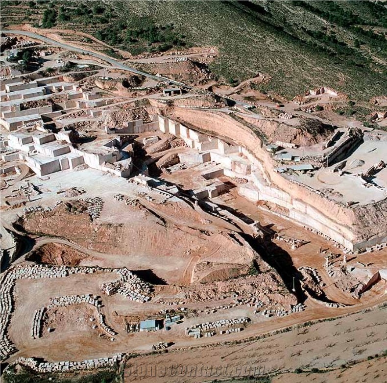 Rojo Alicante - Rosso Alicante Marble Quarry