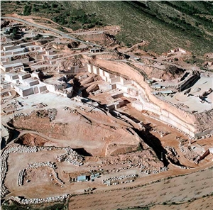 Rojo Alicante - Rosso Alicante Marble Quarry