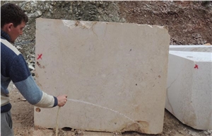 Crema Nova Marble Quarry