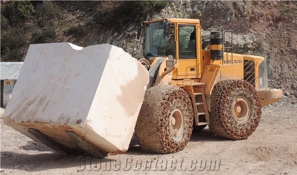 Crema Nova Marble Quarry