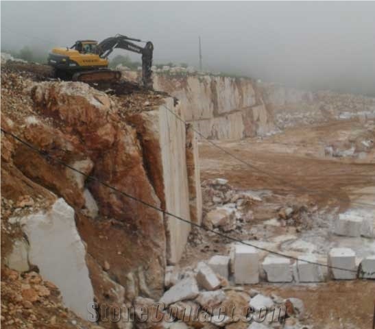 Crema Terra Marble Quarry