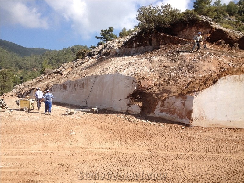 DK Green Marble Quarry