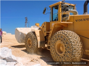 Marmara Extra White Marble Quarry