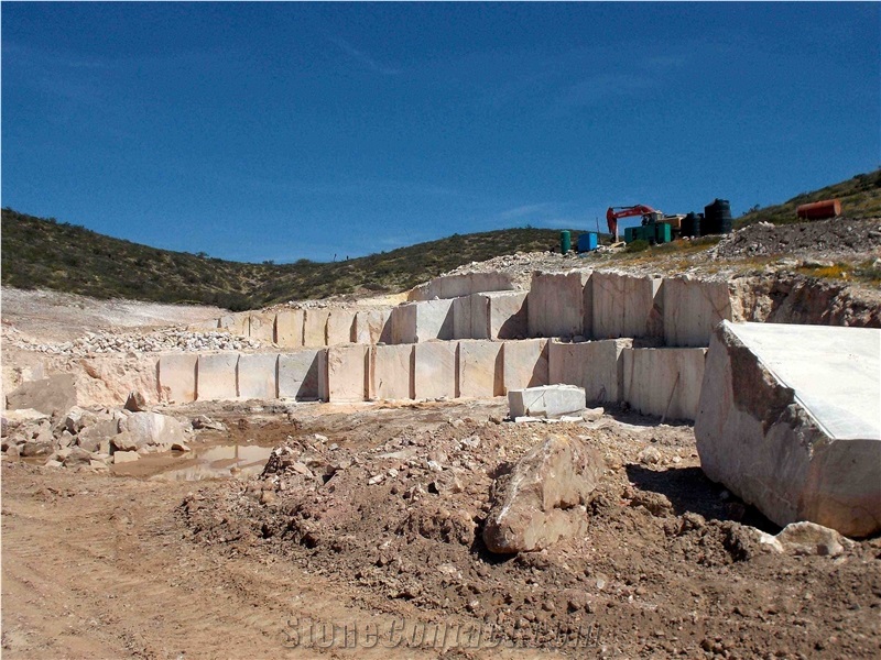 Red Breccia Onyx Quarry