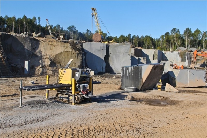 Gabbro Drugoreckoe Quarry
