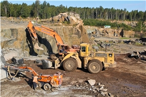 Gabbro Drugoreckoe Quarry
