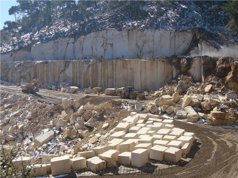 Giallo Anticato Marble Quarry