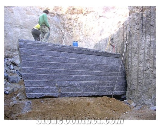 Brown Bahia Granite - Marron Bahia Granite Quarry