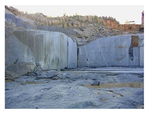 Brown Bahia Granite - Marron Bahia Granite Quarry