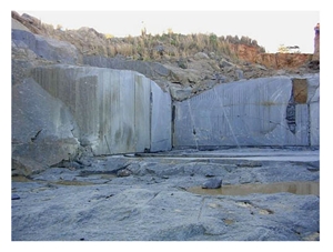 Giallo Bahia Granite Quarry