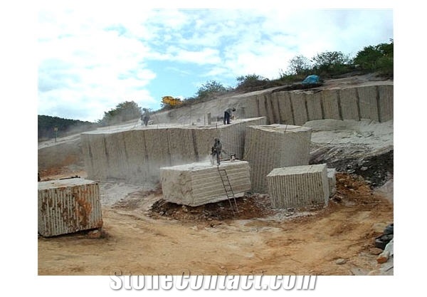 Giallo Topazio Granite Quarry