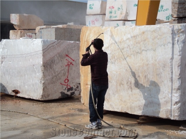 Lotus Onyx Myanmar Quarry