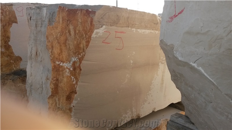 Serpeggiante Apricena Marble Quarry