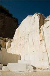 Calacatta Caldia Marble Quarry