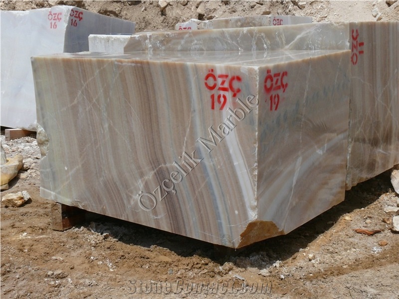 Ozcelik Seben Rainbow Onyx Quarry
