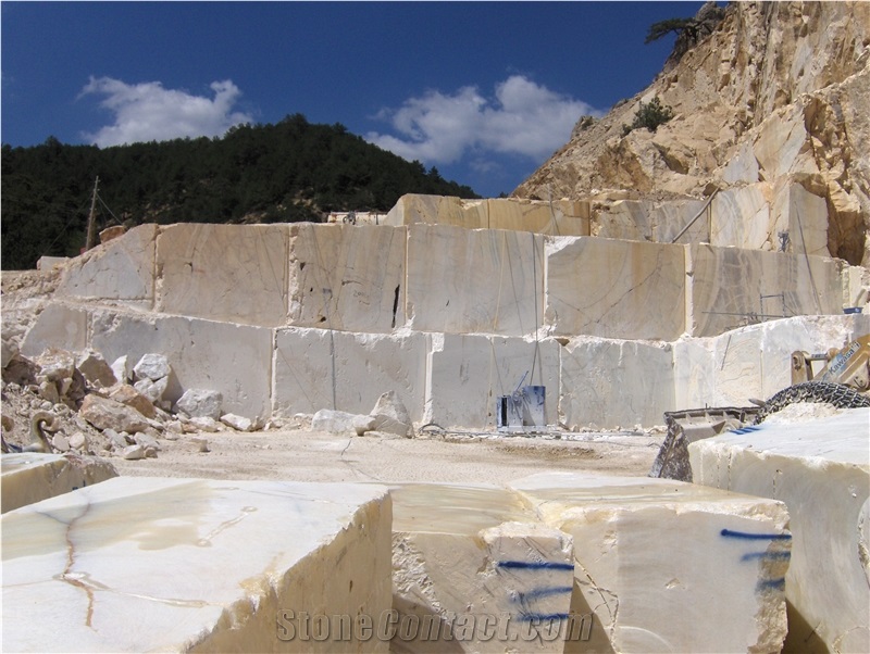 Seben Onyx Quarry
