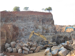 China Red Sandstone Quarry