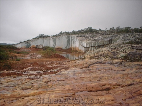 Emerald Green Quartzite Quarry