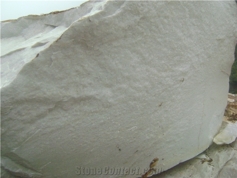 Crystal white marble quarry