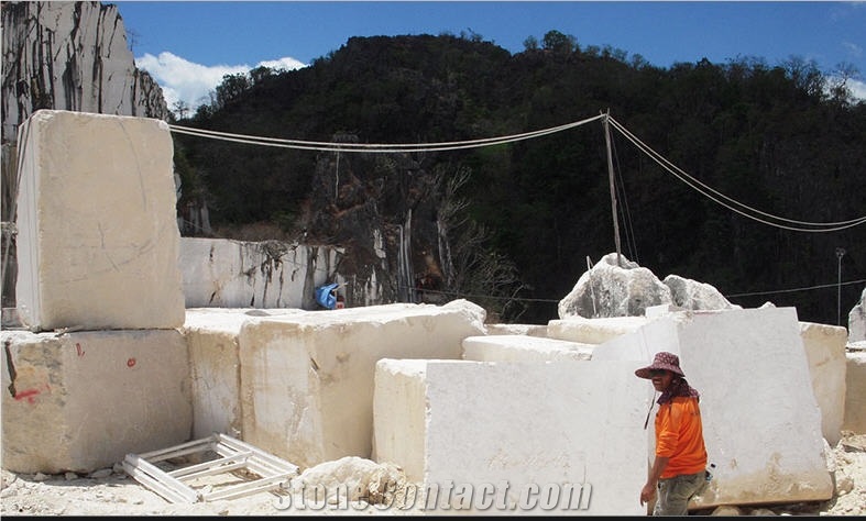 Citatah Beige Marble Bunea Quarry