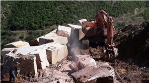 Mermer i Kuq Gure Special Muhur Red Marble Quarry